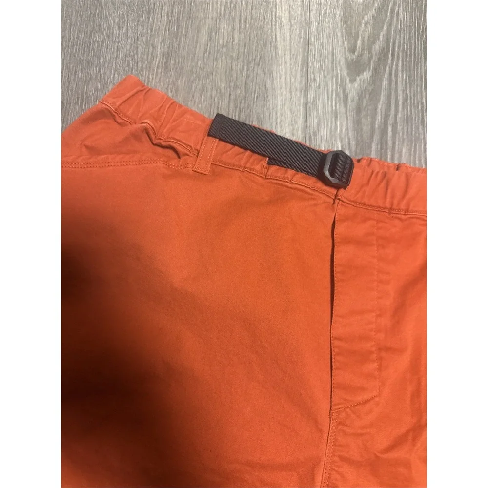 Mountain Hardwear Shorts Mens XL Outdoors Workwear Casual Built in Belt Orange